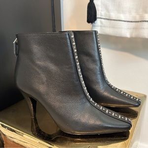 NWOT Zara Woman black boots
